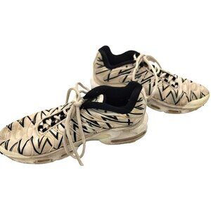Nike Air Max Plus Tuned White Shark Print Sneakers men's 7 women's 9